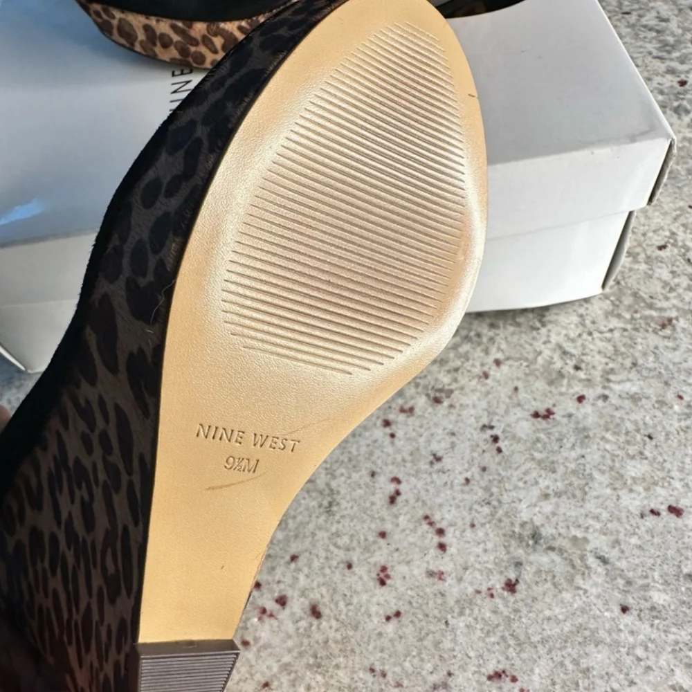 NWT Women's Nine West Black and Leopard Print Wedge Heels